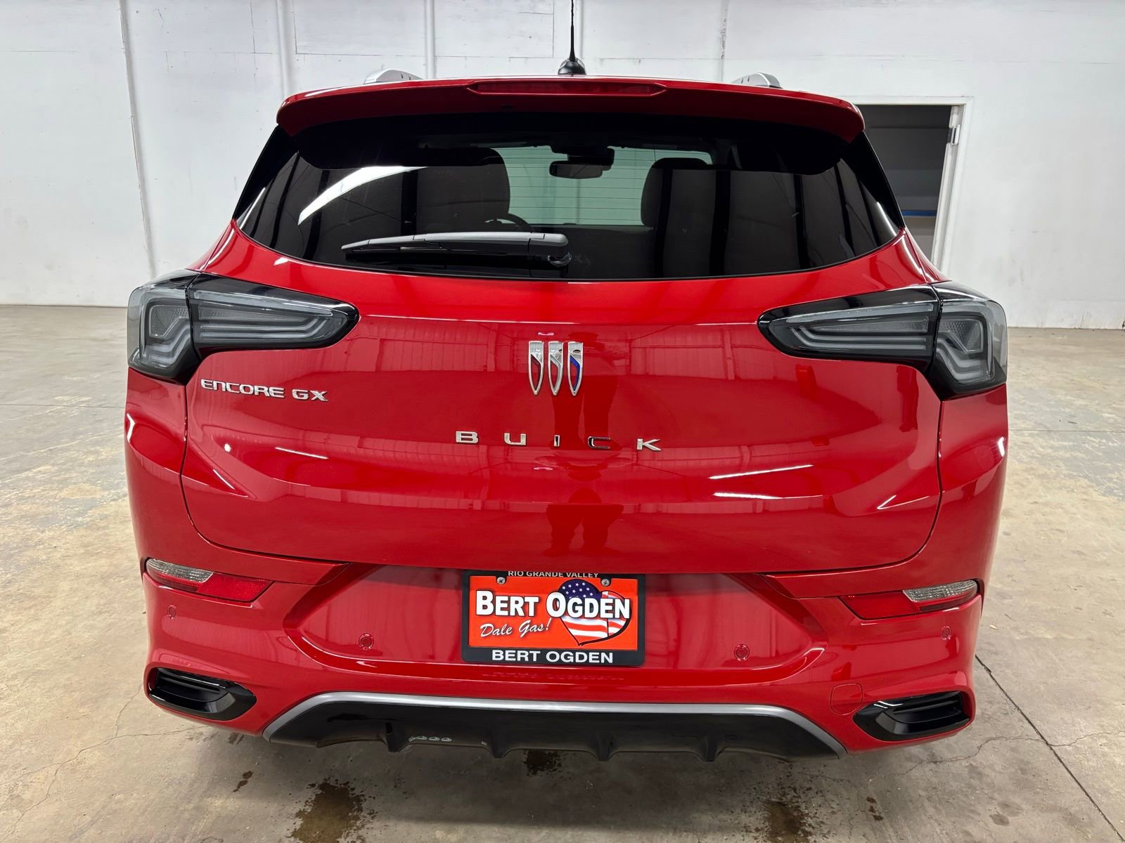 Used 2026 Buick Encore GX Avenir w/ Avenir Convenience Package FWD image 6