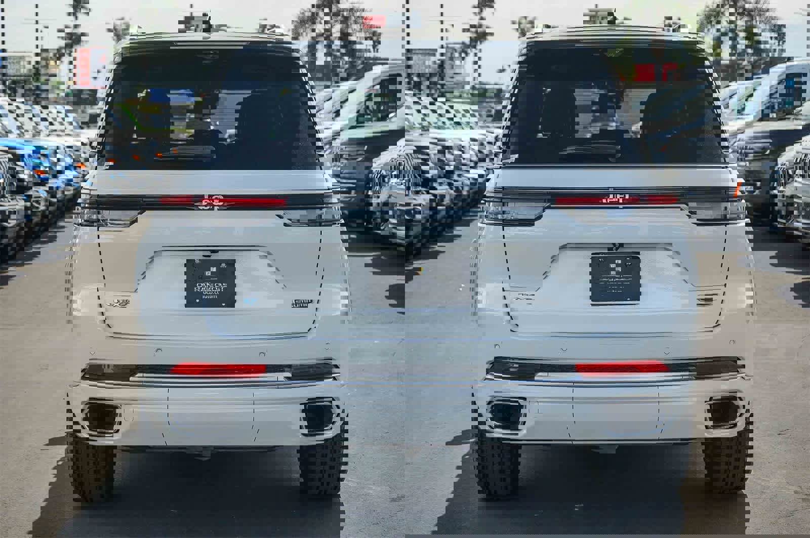 Used 2022 Jeep Grand Cherokee Summit w/ Advanced Protech Group IV image 5