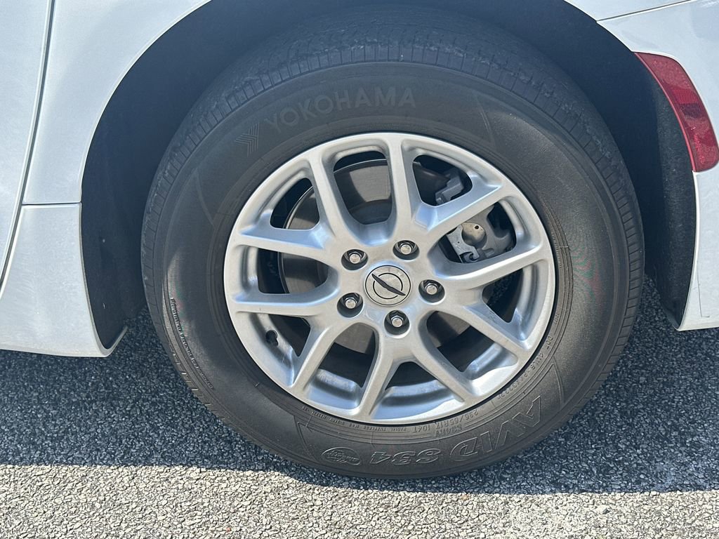Used 2023 Chrysler Pacifica Touring-L FWD image 19