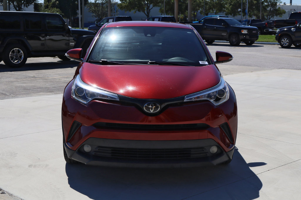 Used 2018 Toyota C-HR XLE FWD image 4