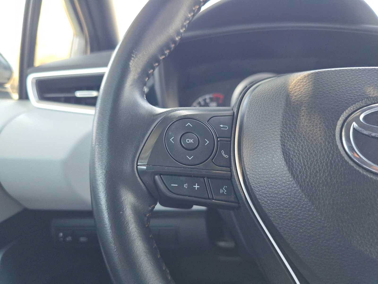 Used 2022 Toyota Corolla SE FWD image 31