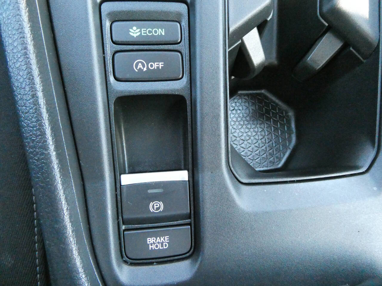 Used 2025 Honda Accord SE image 19