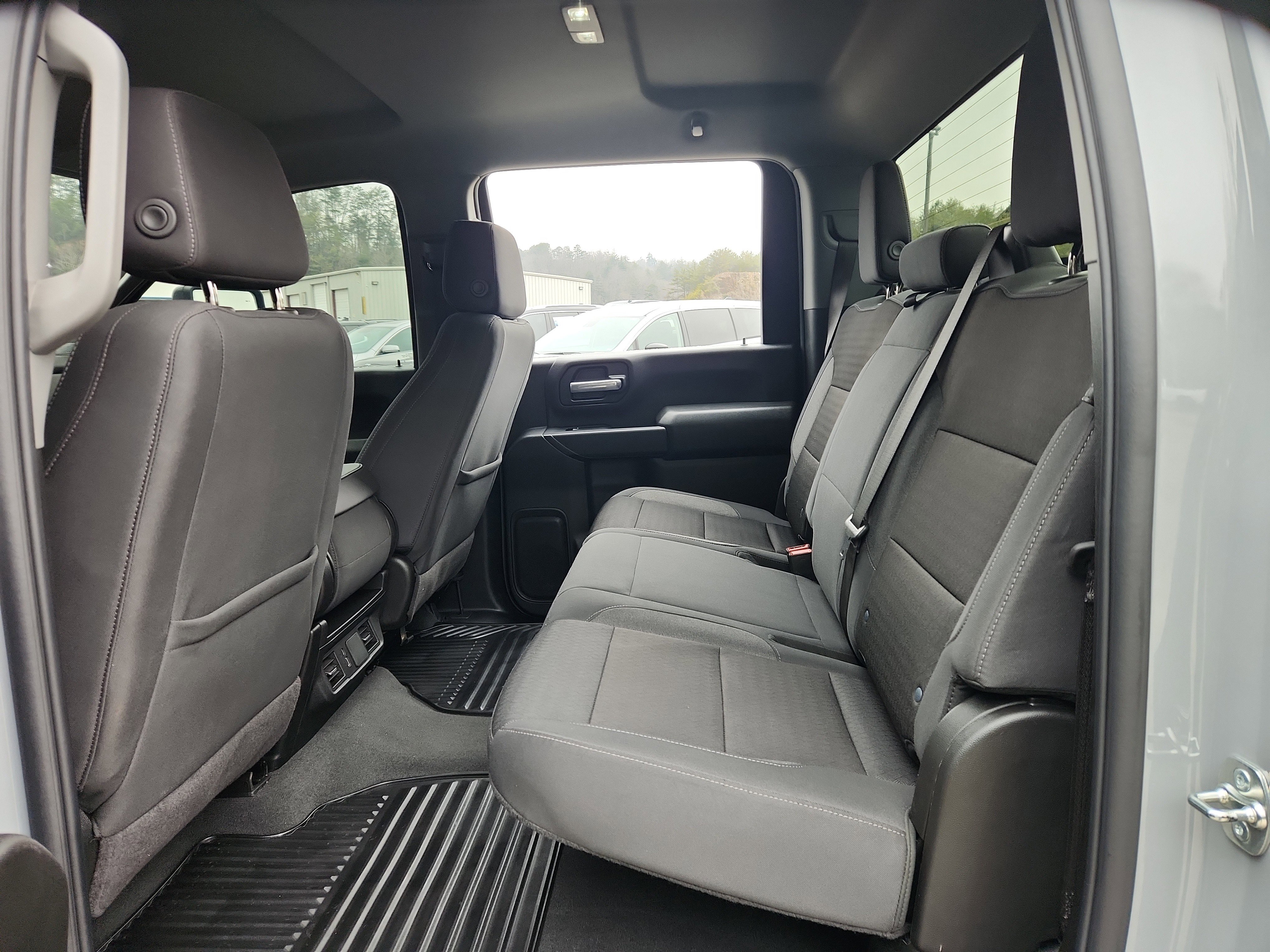 Used 2025 Chevrolet Silverado 2500 Custom w/ Custom Value Package image 29