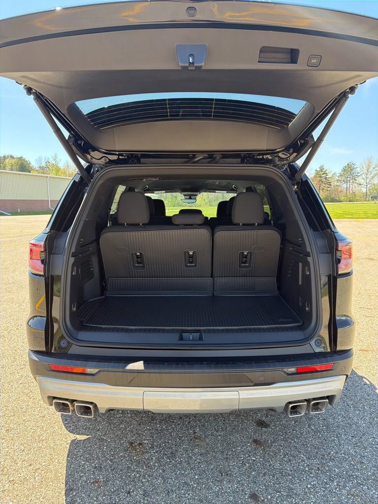 New 2026 GMC Acadia Elevation w/ LPO, Floor Liner Package FWD image 18