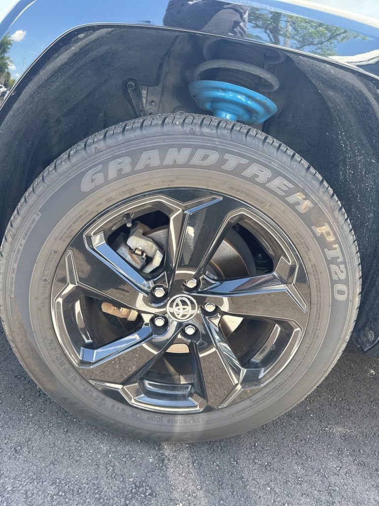 Used 2020 Toyota RAV4 XSE AWD/4WD image 11