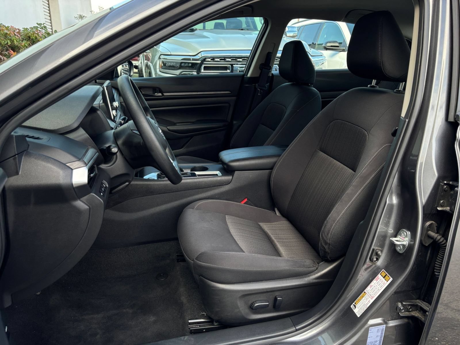 Used 2026 Nissan Altima 2.5 SV FWD image 36