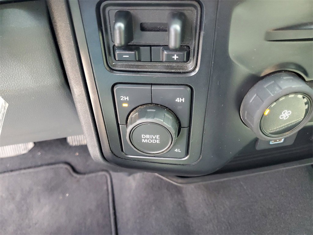 Used 2024 Ford F350 XLT image 22