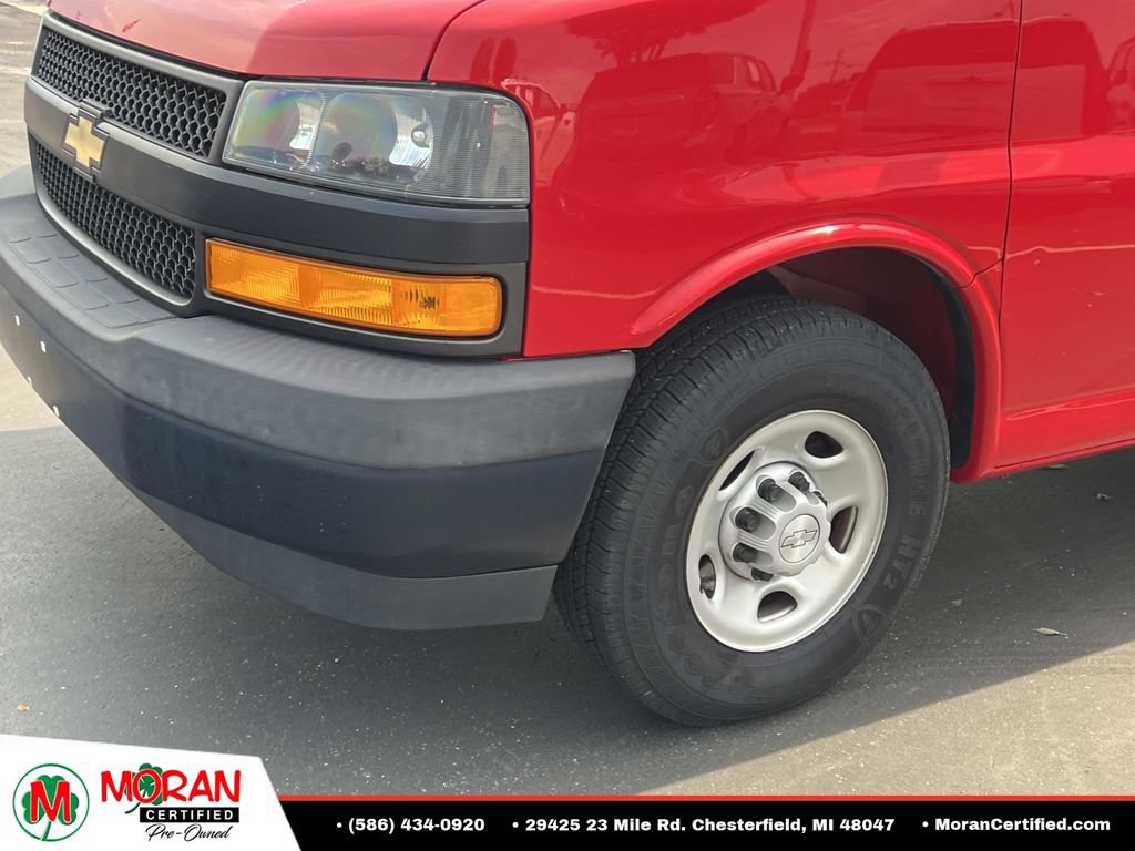 Used 2019 Chevrolet Express 3500 LS RWD image 8