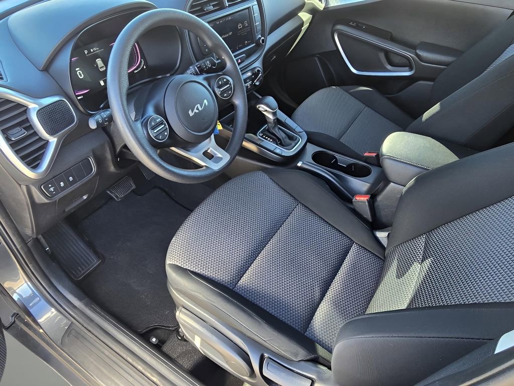 Used 2024 Kia Soul LX w/ Option Group 015 image 24