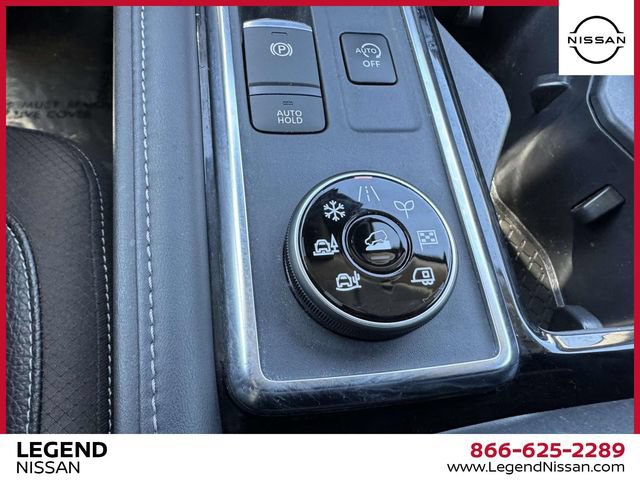 Certified 2023 Nissan Pathfinder SL w/ Black Appearance Package AWD/4WD image 30