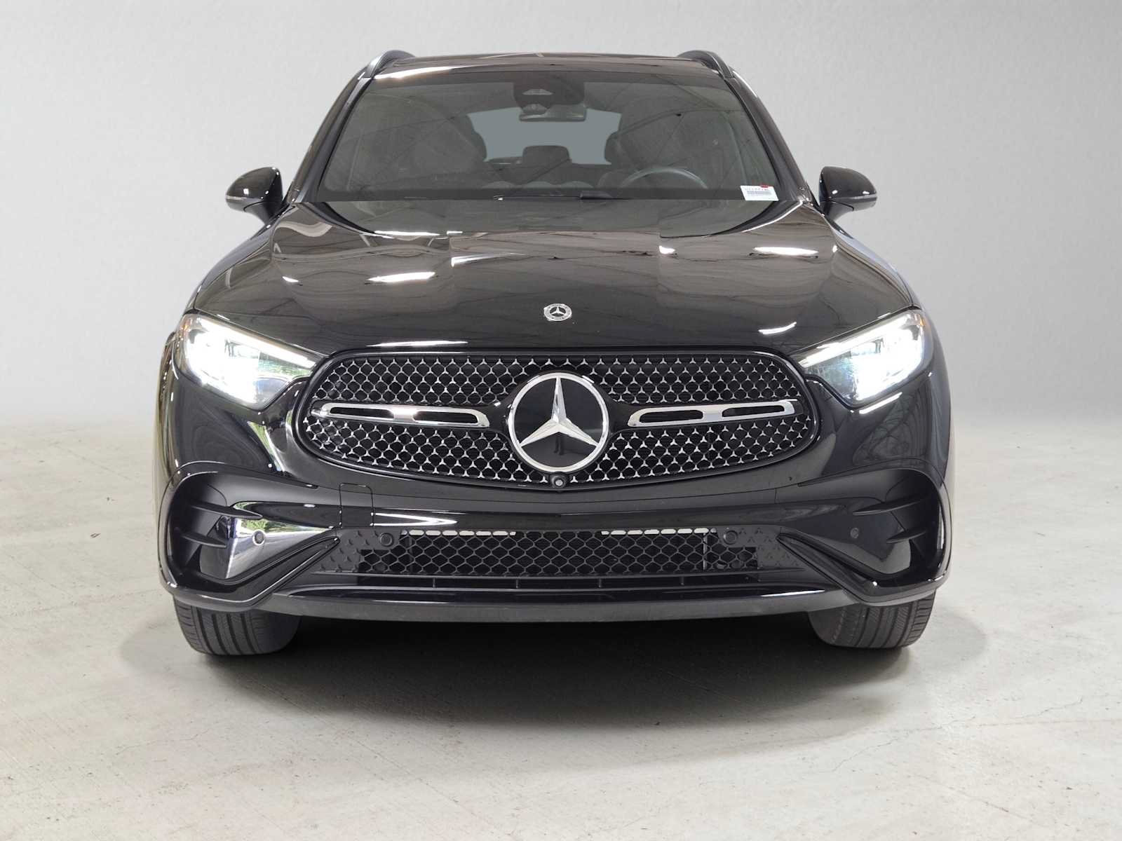 Used 2026 Mercedes-Benz GLC 300 4MATIC image 8