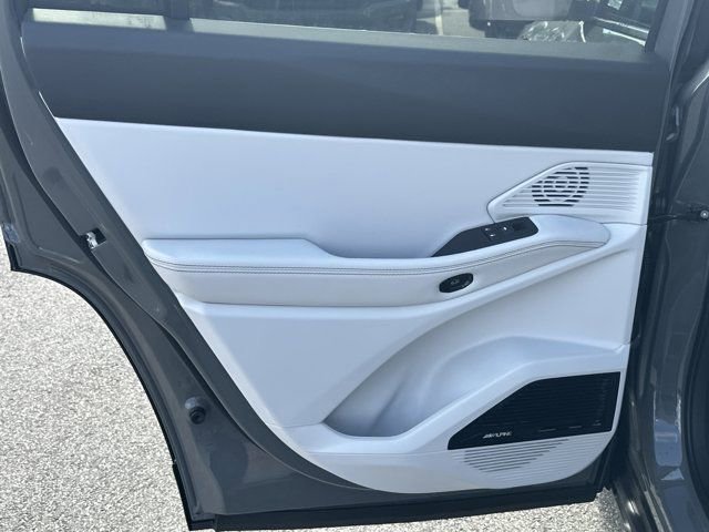 New 2026 Jeep Cherokee Overland image 21