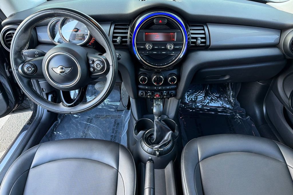 Used 2015 MINI Cooper 2-Door Hardtop image 10
