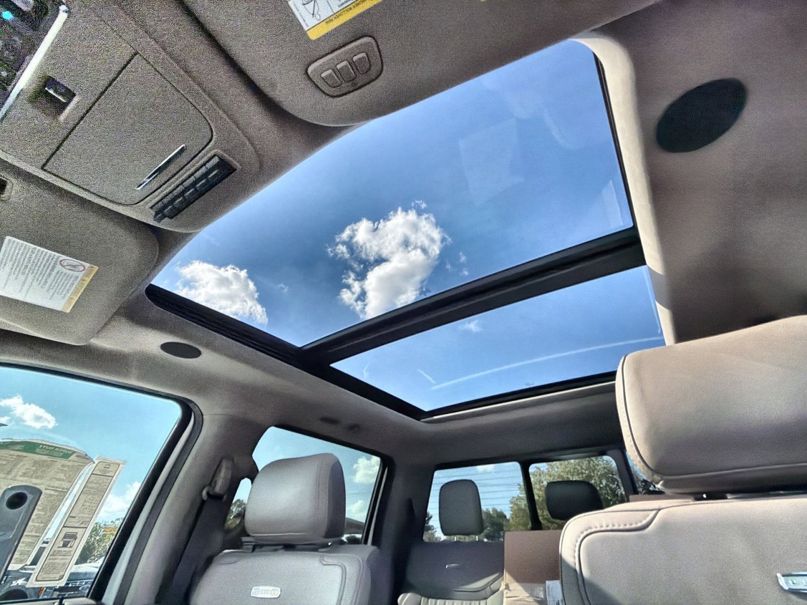 New 2026 Ford F450 Platinum w/ Platinum Plus Package image 31