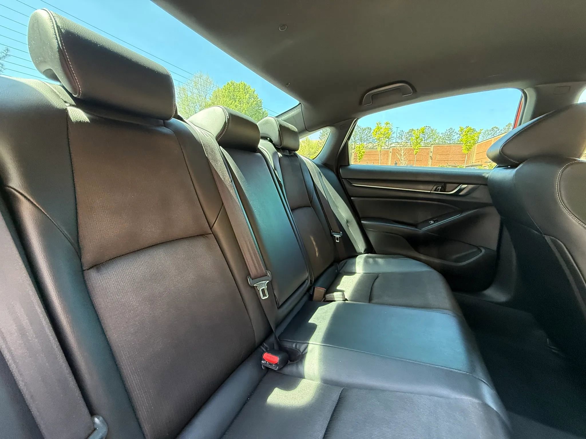 Used 2018 Honda Accord Sport image 18
