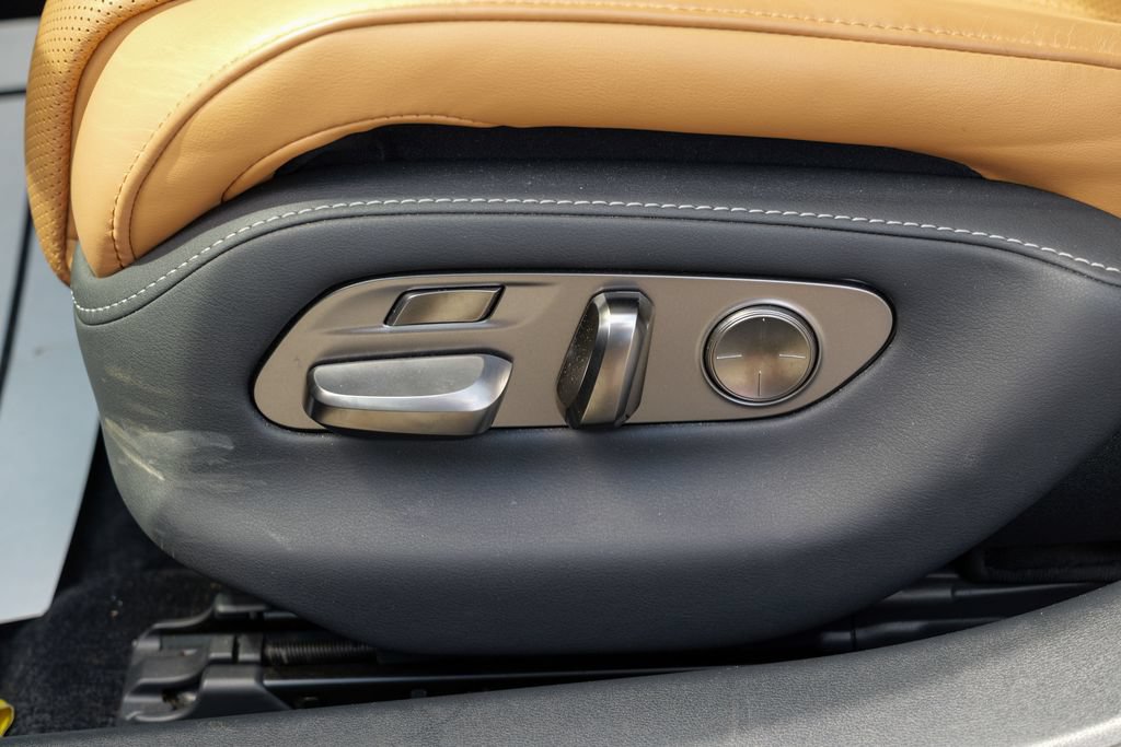 Used 2024 Lexus LS 500 AWD w/ Interior Upgrade Package image 24