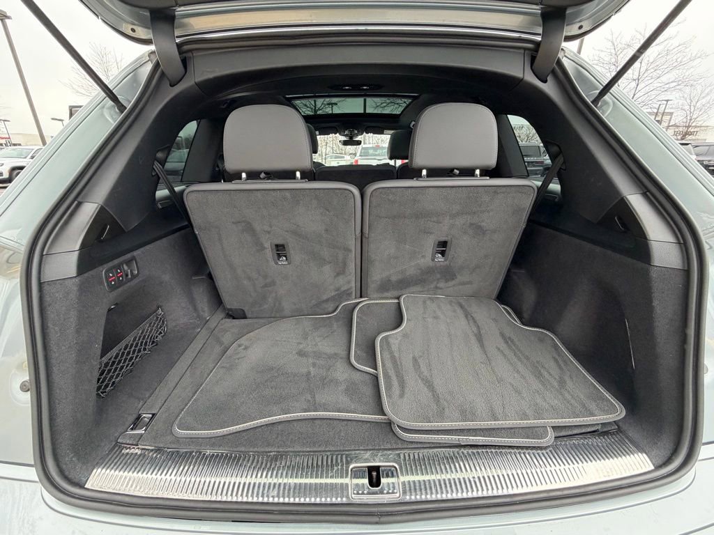 Used 2025 Audi Q7 3.0T Premium Plus image 34