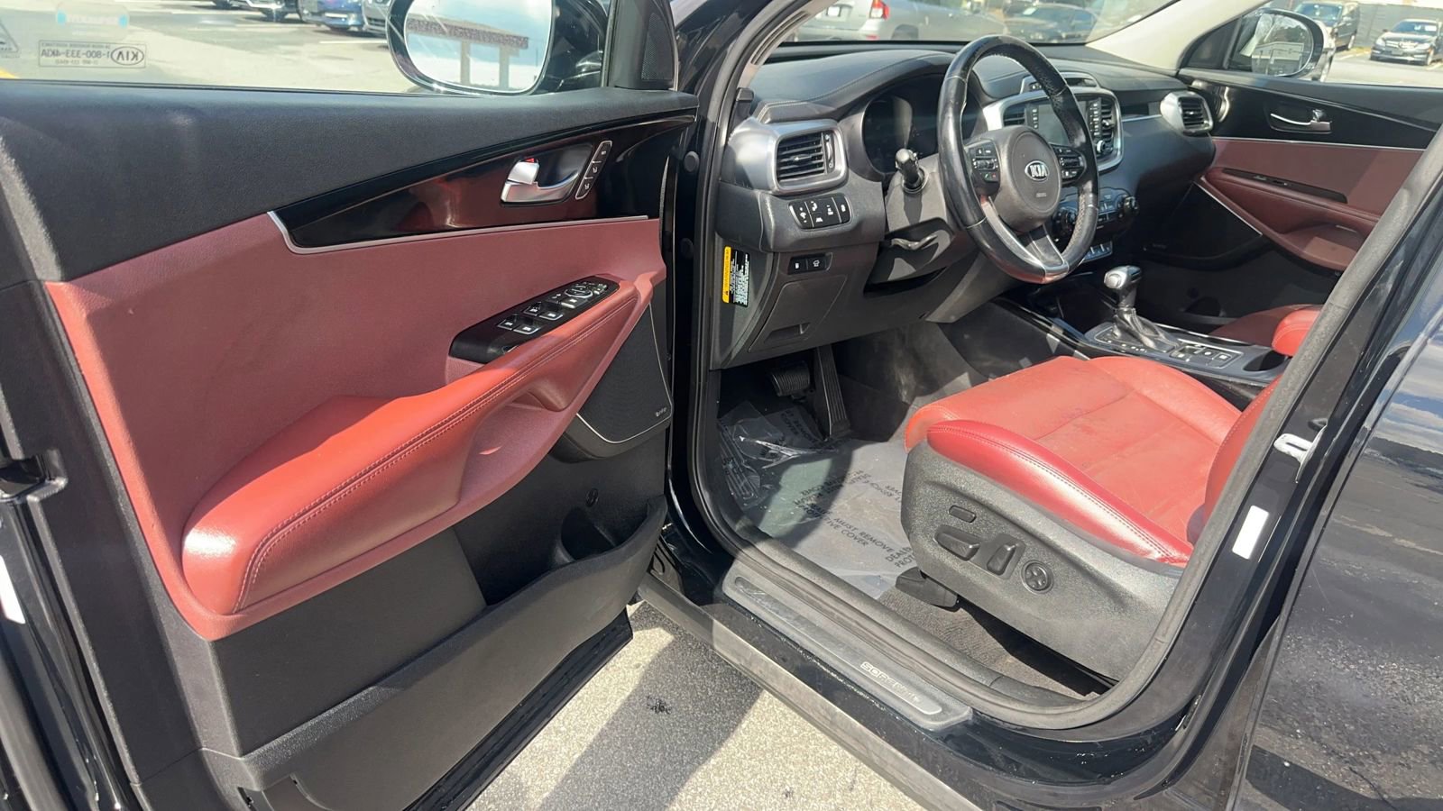 Used 2017 Kia Sorento SX image 31