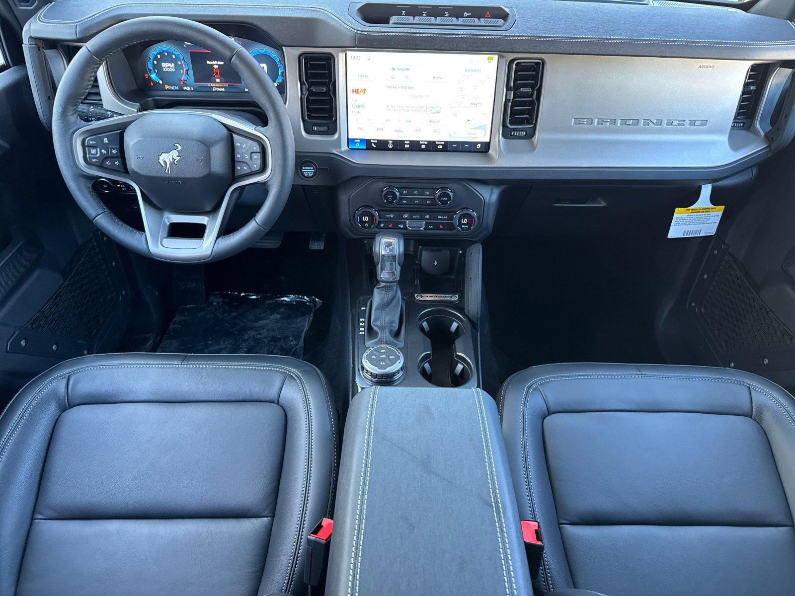 New 2026 Ford Bronco Outer Banks w/ Sasquatch Package image 14