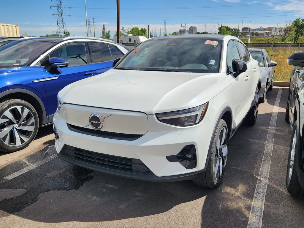Used 2023 Volvo C40 P8 Recharge Ultimate AWD/4WD image 4