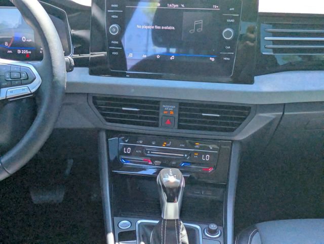 Used 2025 Volkswagen Jetta SE image 18
