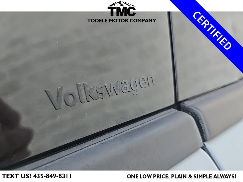 Used 2022 Volkswagen Tiguan SE R-Line image 12
