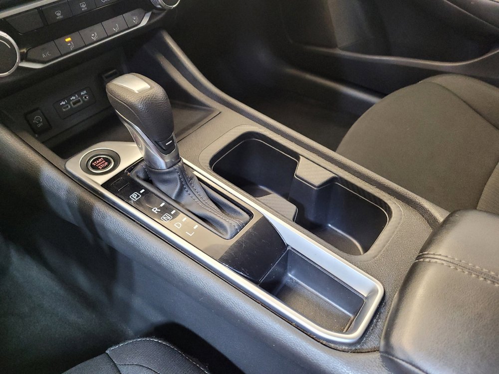 Used 2024 Nissan Sentra SV FWD image 26