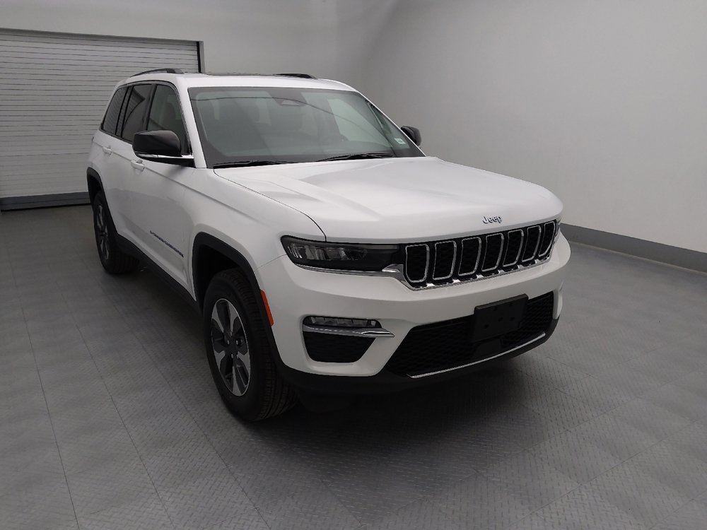 Used 2022 Jeep Grand Cherokee Limited 4xe image 14
