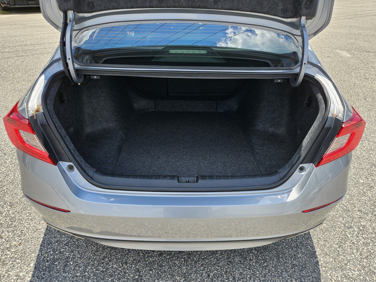 Used 2020 Honda Accord Sport image 15