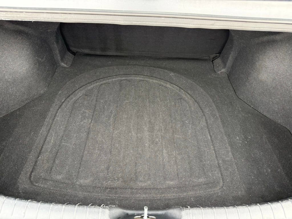 Used 2024 Hyundai Elantra SEL image 17