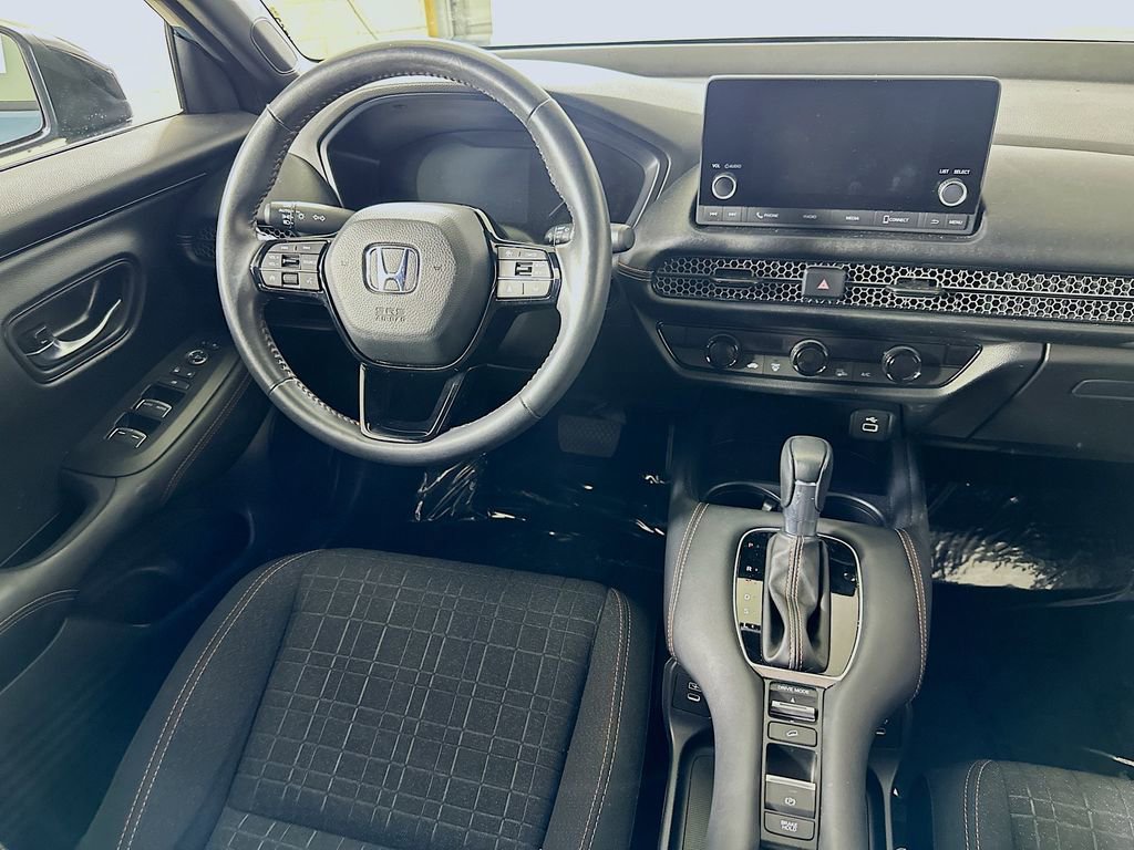Used 2024 Honda HR-V Sport image 17
