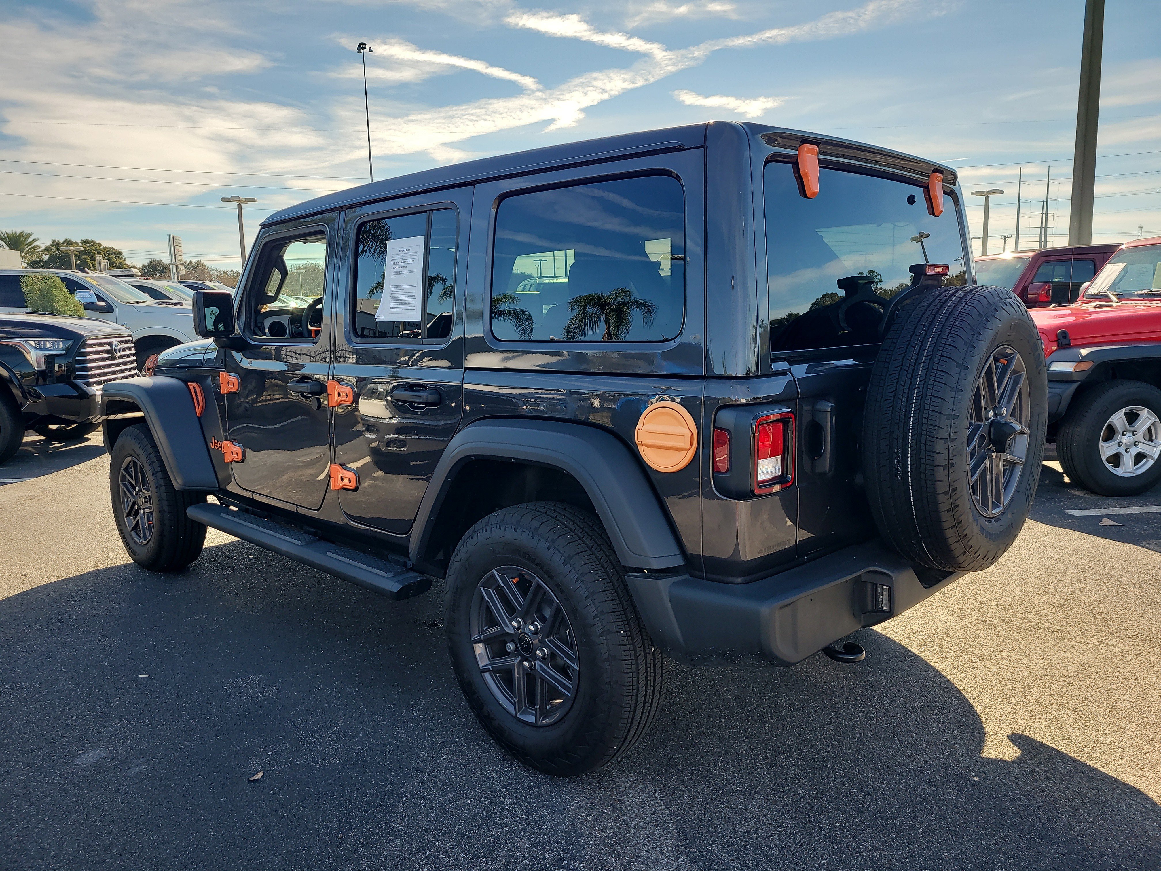 Used 2025 Jeep Wrangler Sport S image 6