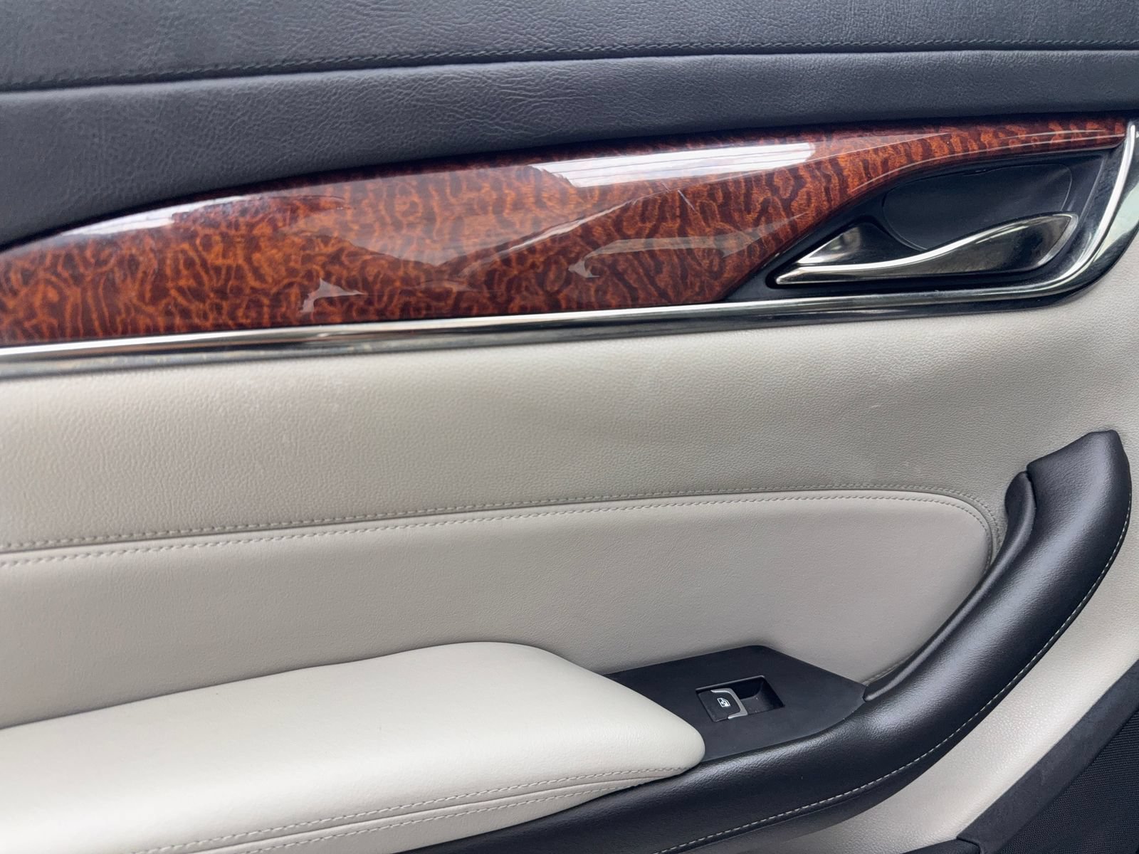 Used 2019 Cadillac CTS Sedan RWD image 37