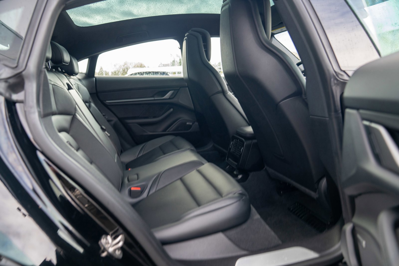 Certified 2025 Porsche Taycan image 24