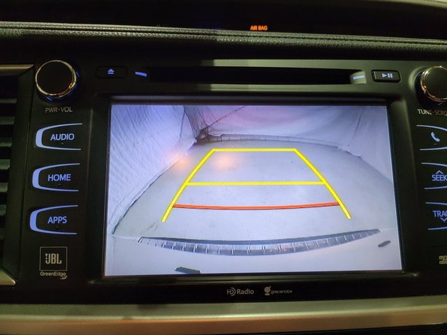 Used 2015 Toyota Highlander Limited image 12