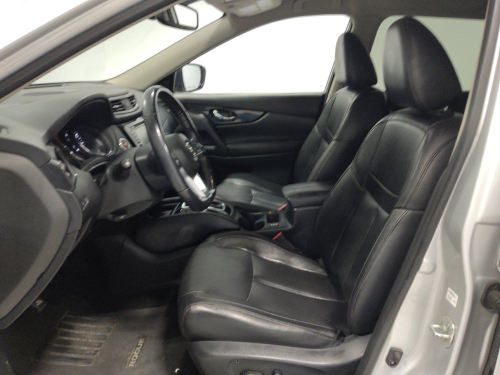 Used 2018 Nissan Rogue SL image 17