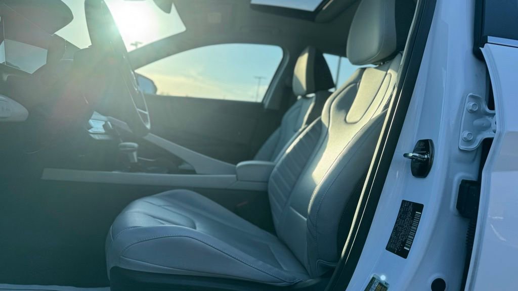 Certified 2024 Hyundai Elantra Limited FWD image 20