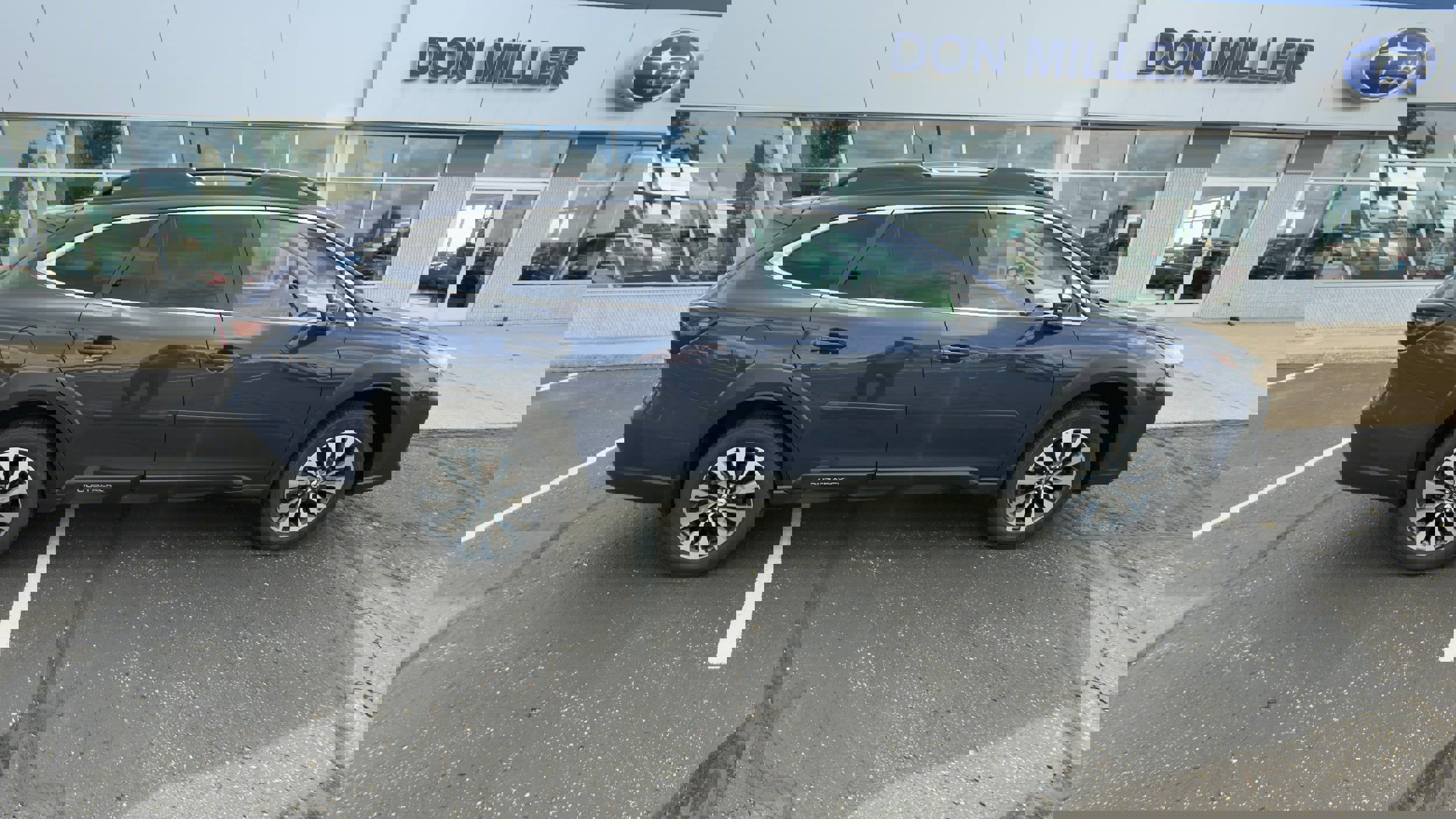 Used 2023 Subaru Outback Limited image 2