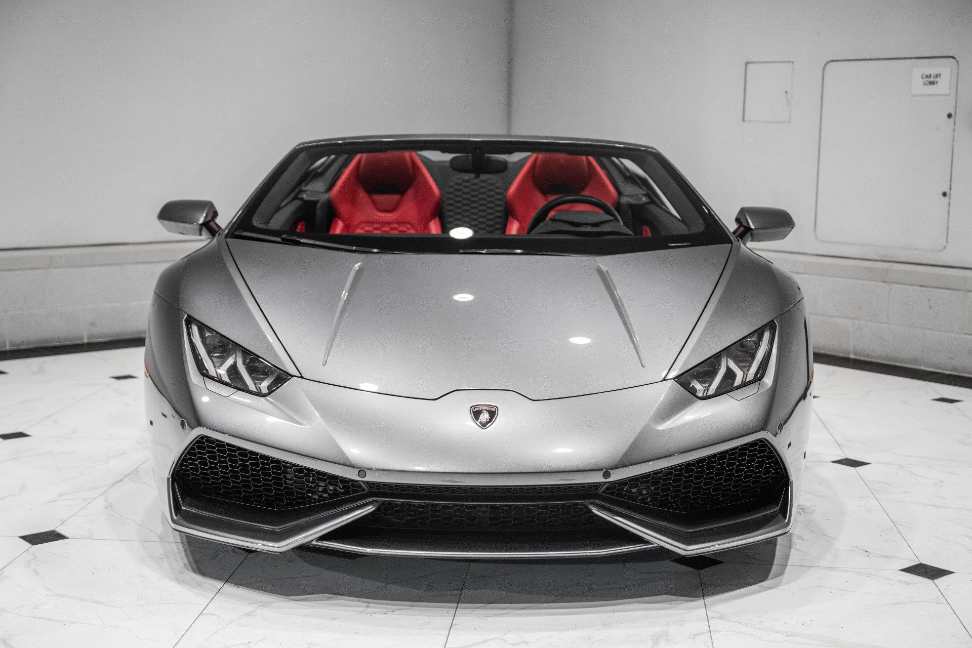 Used 2016 Lamborghini Huracan LP 610-4 image 4