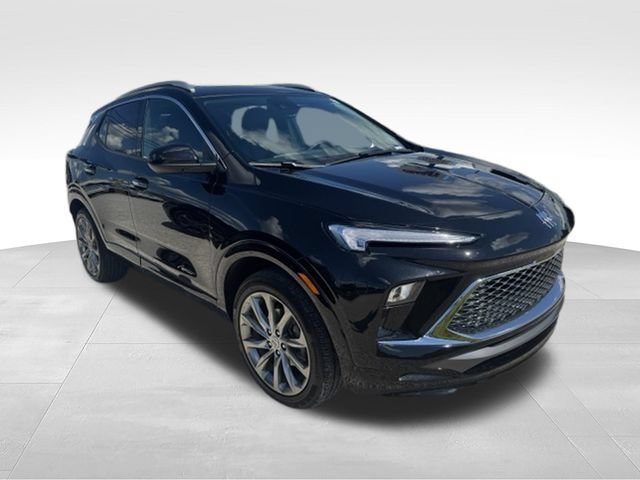 Used 2025 Buick Encore GX Avenir w/ Avenir Convenience Package AWD/4WD image 37