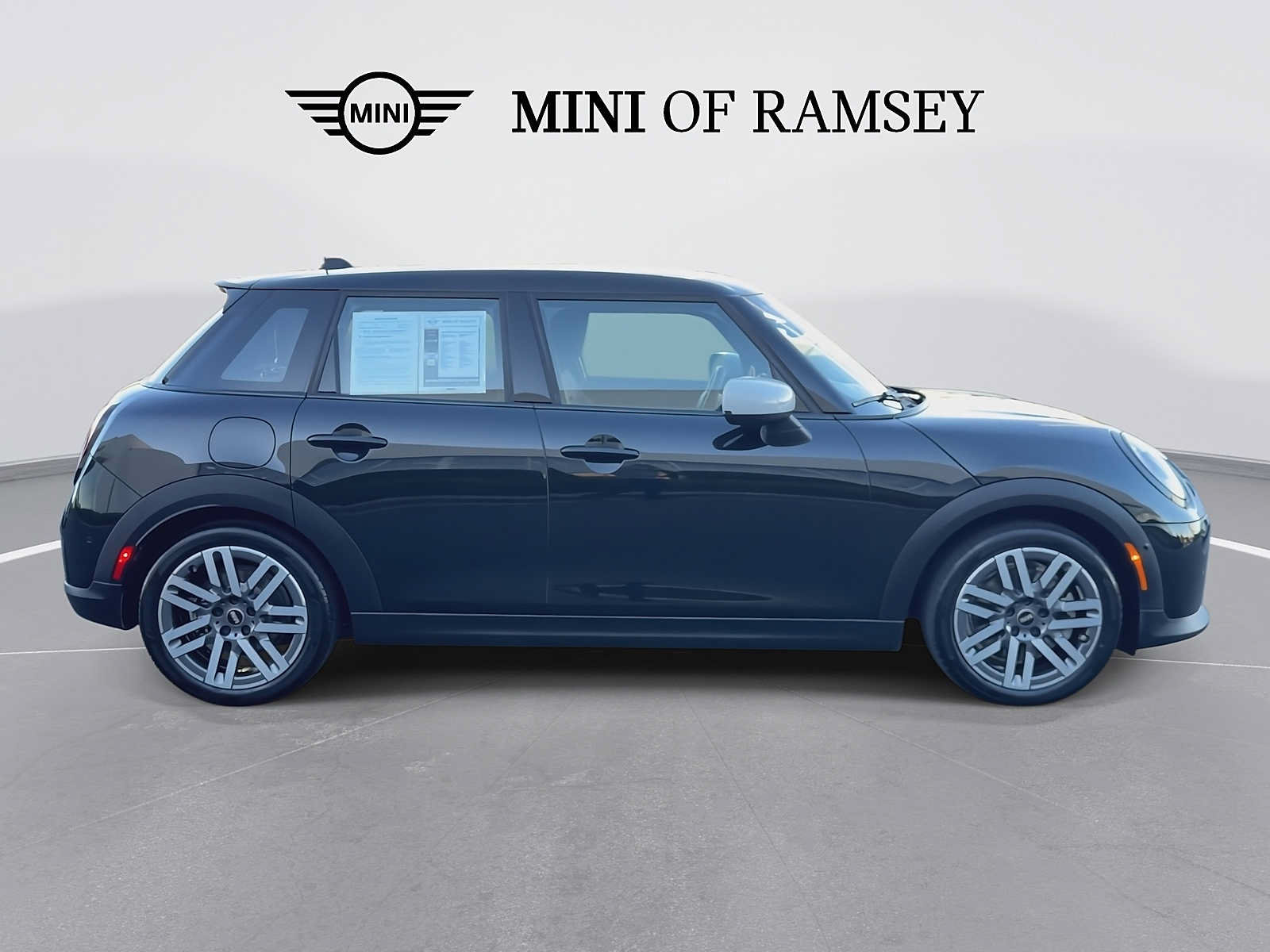 Used 2026 MINI Cooper S FWD image 9