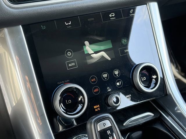 Used 2020 Land Rover Range Rover Sport HSE image 17