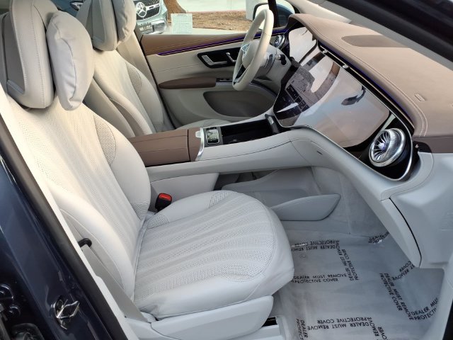 Certified 2023 Mercedes-Benz EQS 580 4MATIC SUV image 15