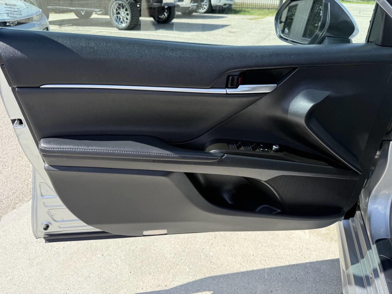 Used 2023 Toyota Camry XSE image 33