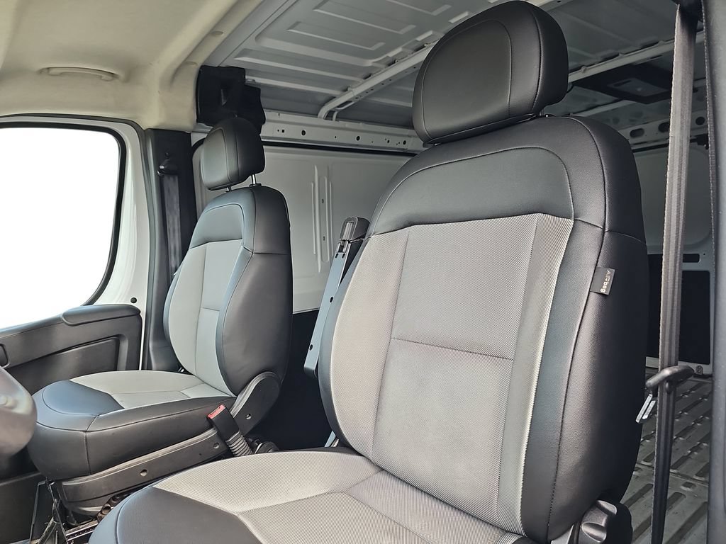 Used 2025 RAM ProMaster 2500 w/ Convenience Group FWD image 15