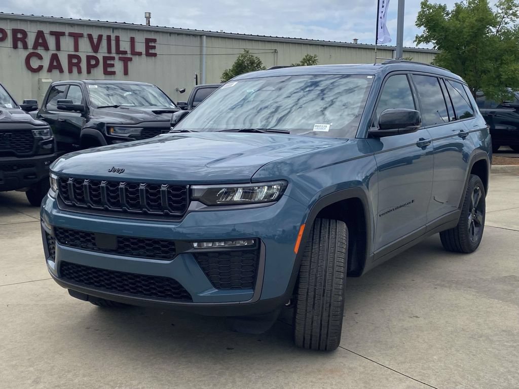 New 2026 Jeep Grand Cherokee L Limited w/ Limited Altitude Package RWD image 3