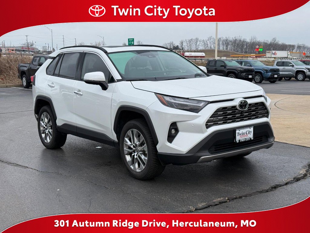 Used 2023 Toyota RAV4 Limited image 1