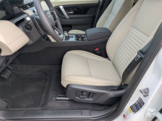 New 2025 Land Rover Discovery Sport S image 12