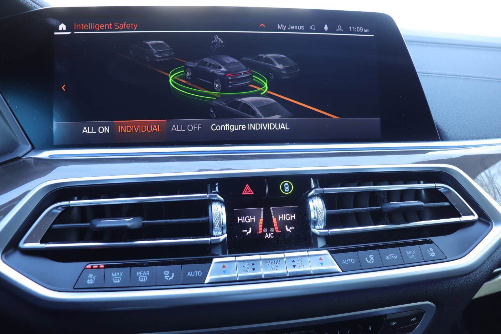 Used 2023 BMW X6 M50i w/ Executive Package image 37