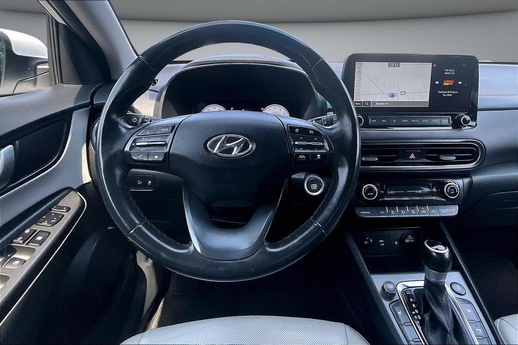 Used 2023 Hyundai Kona Limited AWD/4WD image 8